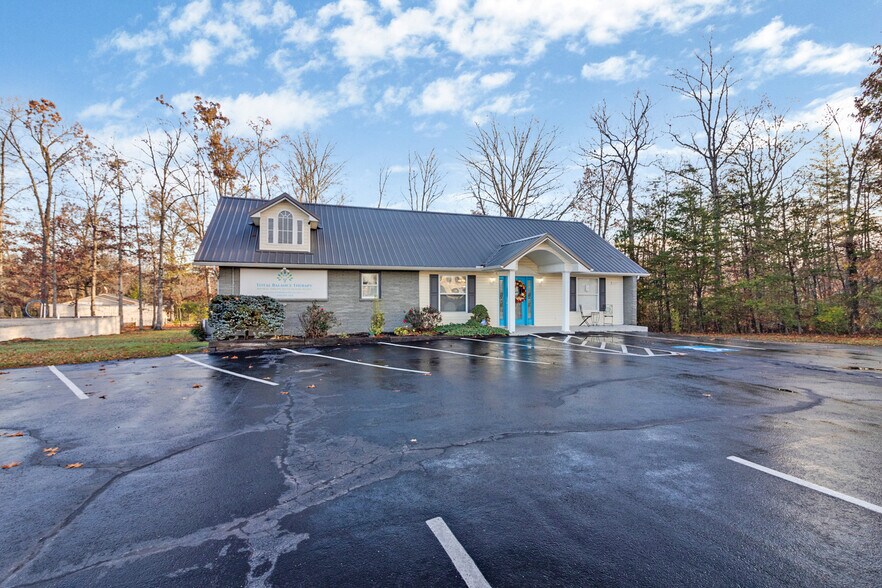 More Photos Of 129 Walker Hill, Crossville Freestanding For Sale