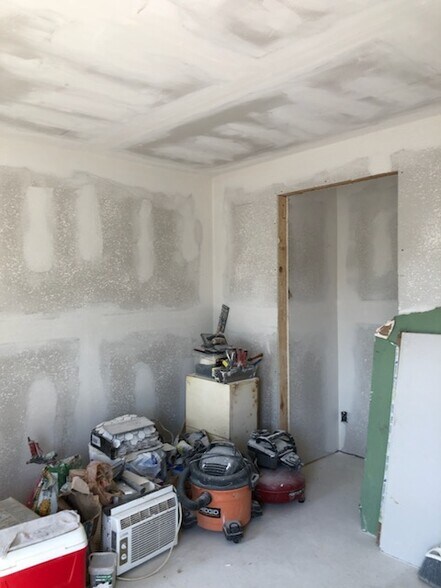 More Photos Of 7418 Chef Menteur Hwy, New Orleans Hotel For Sale