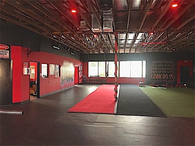 More Photos Of 2227 Portola Rd, Ventura Manufacturing For Lease
