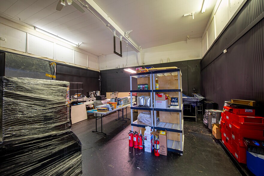 More Photos Of 34049 Military Rd S, Auburn General Retail For Sale