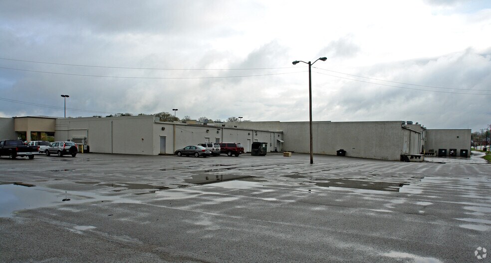 More Photos Of 917-933 Decatur Pike, Athens Freestanding For Lease