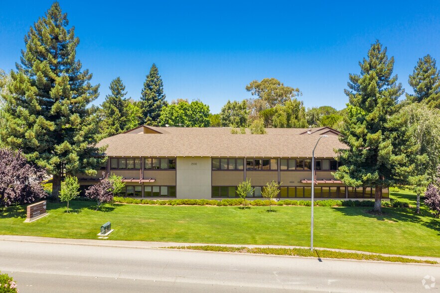 More Photos Of 2500 Sand Hill Rd, Menlo Park Office For Lease