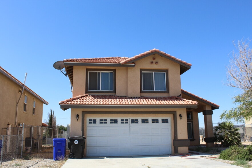 More Photos Of 15705 Tern Rd, Victorville Multifamily For Sale