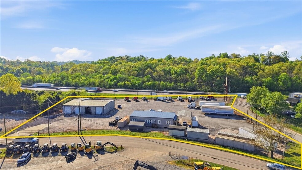 More Photos Of 2816 John Deere Dr, Knoxville Warehouse For Sale