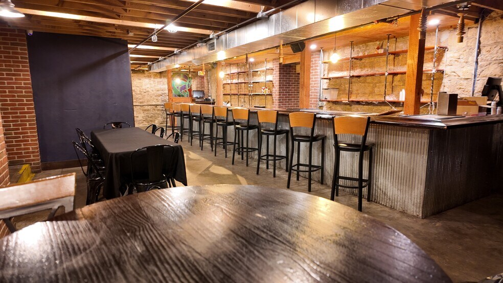 More Photos Of 101-123 Main St, Dubuque Storefront Retail Office For Sale