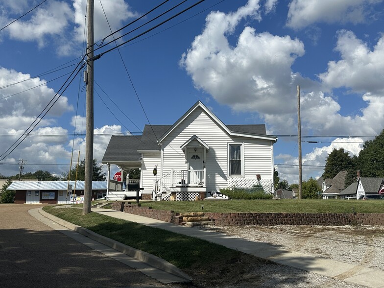 More Photos Of 802 & 806 Vandalia St, Collinsville Land For Sale