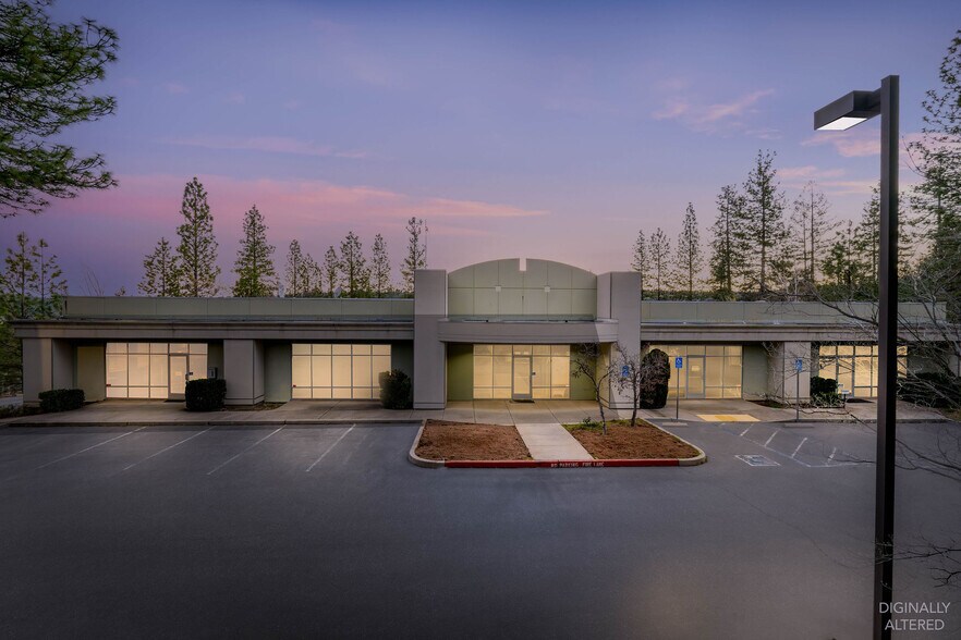 More Photos Of 345 Crown Point Cir, Grass Valley Flex For Lease