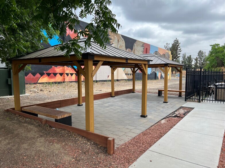 More Photos Of 2721 Cesar Chavez Blvd, Fresno Office For Lease