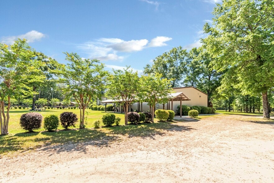 More Photos Of 5725 Jarrett Rd, Prichard Lodge Meeting Hall For Sale