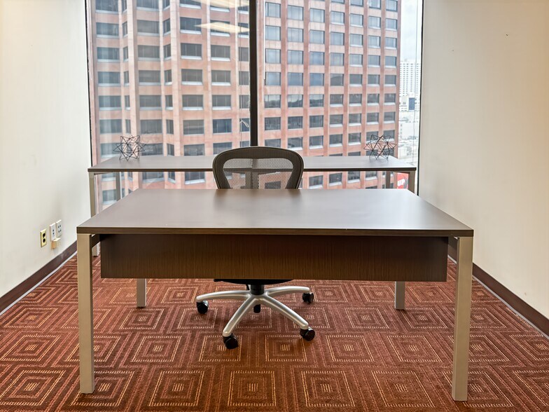 More Photos Of 650 Poydras St, New Orleans Coworking Space