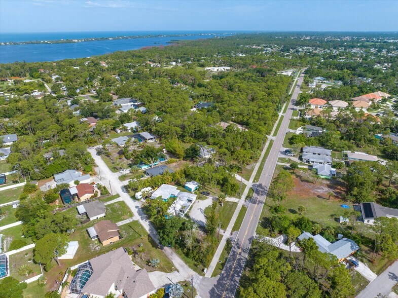 More Photos Of 600 Old Englewood Rd, Englewood Apartments For Sale