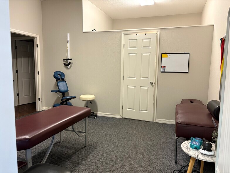 More Photos Of 15151 S US Highway 441, Summerfield Medical For Lease