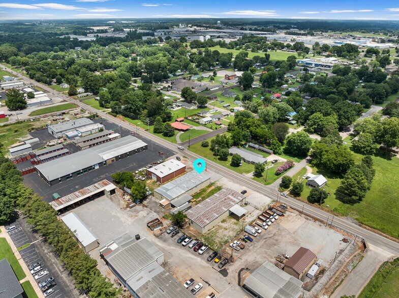 More Photos Of 1107 Buffalo Rd, Lawrenceburg Service For Sale