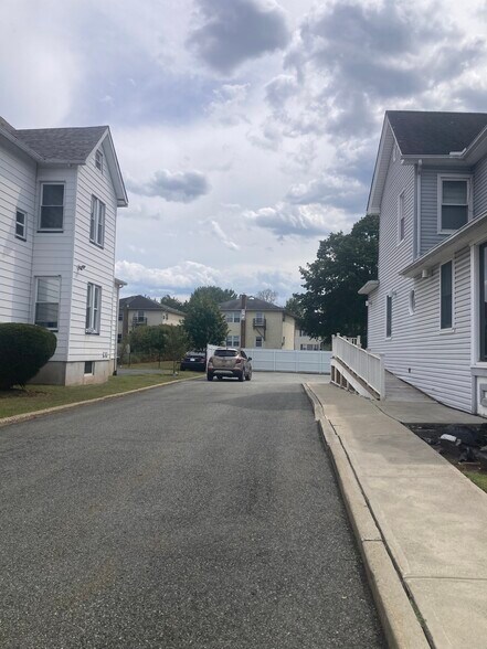 More Photos Of 46 E Somerset St, Raritan Medical For Sale