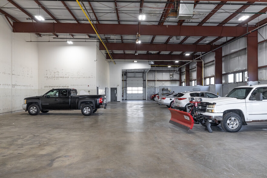 More Photos Of 1530 E New York St, Aurora Auto Dealership For Sale