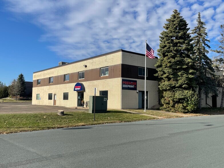 More Photos Of 1 Premier Dr, Long Lake Manufacturing For Sale