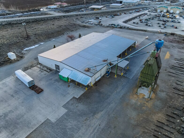 More Photos Of 31 Precision Ln, Malaga Manufacturing For Sale