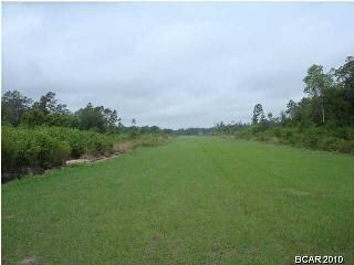 Primary Photo Of 22303 Longleaf Rd NW, Fountain Airport For Sale