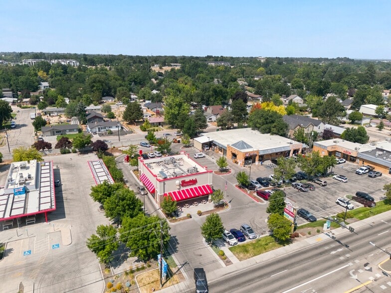 More Photos Of 2143 S Broadway Ave, Boise Fast Food For Sale