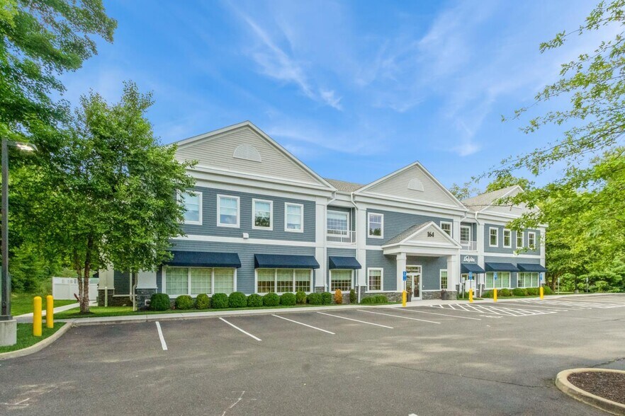 More Photos Of 164 Mount Pleasant Rd, Newtown Medical For Lease