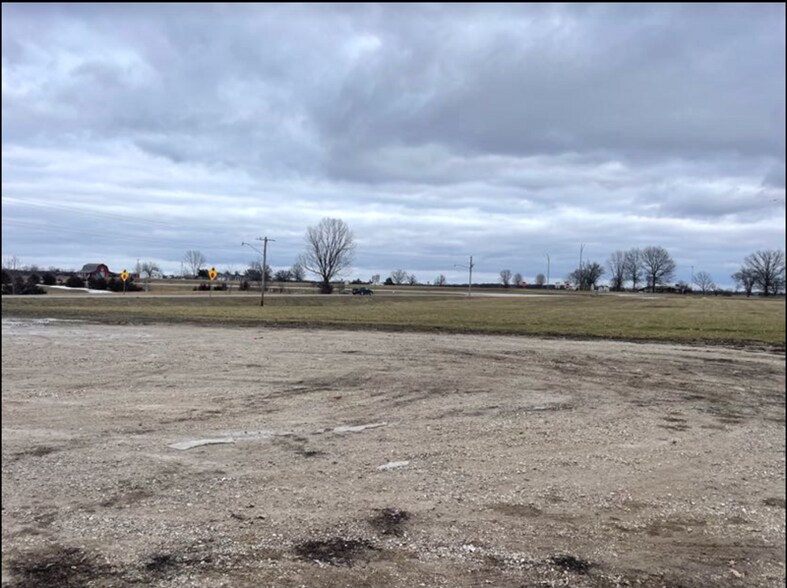 More Photos Of 510 E Main St, Atlanta Convenience Store For Sale