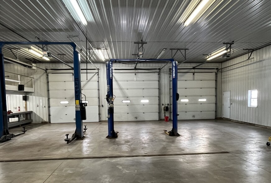 More Photos Of 10948 E Airport Rd, Stockton Auto Repair For Sale