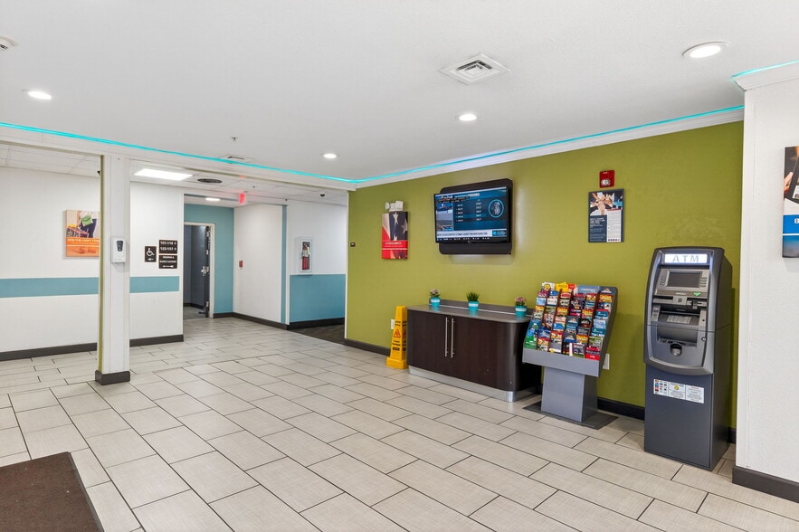 More Photos Of 1901 Broadcast St, Gastonia Hotel For Sale