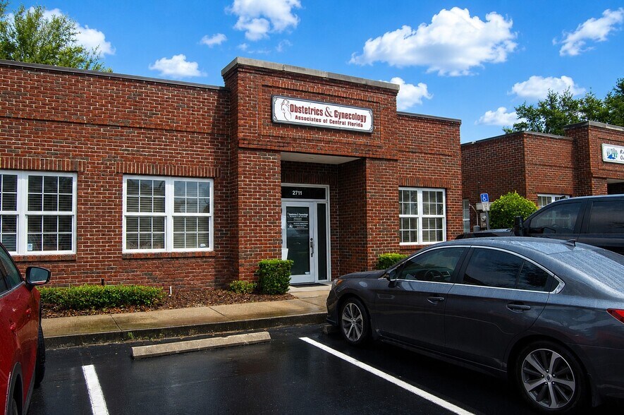 Primary Photo Of 2711-2713 Maguire Rd, Ocoee Medical For Lease