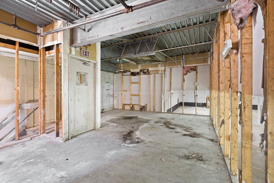 More Photos Of 8674 PA-61, Coal Township General Retail For Sale