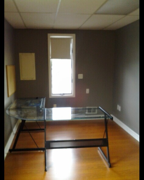 More Photos Of 3010 Bordentown Ave, Parlin Medical For Lease