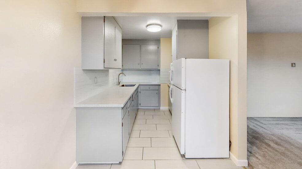 More Photos Of 98 Dutton Ave, San Leandro Apartments For Sale