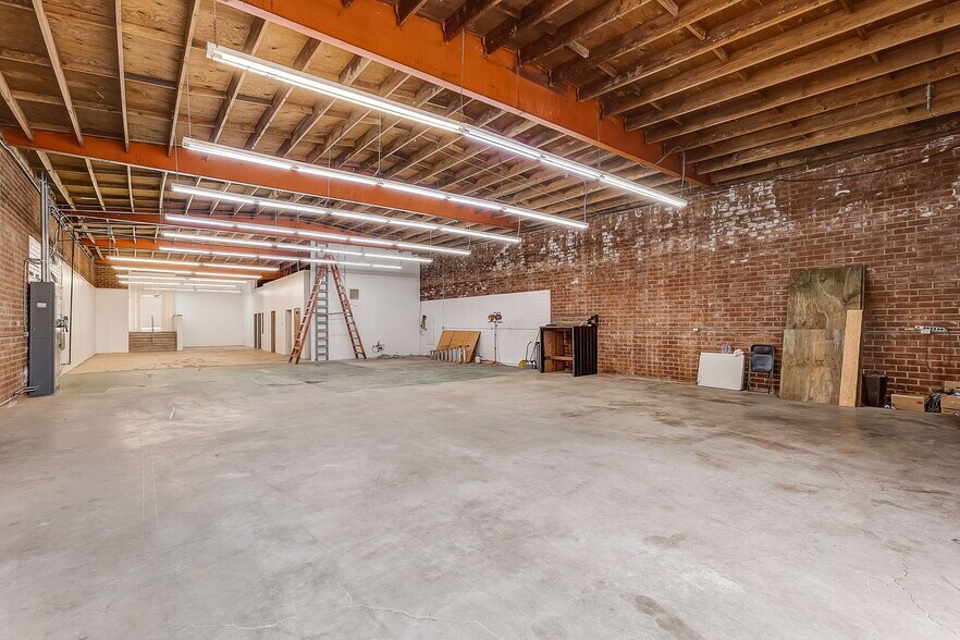 More Photos Of 201 N Occidental Blvd, Los Angeles Movie Radio TVStudio For Sale