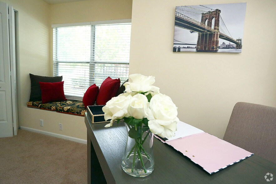 More Photos Of 3001 Reflections Way, Virginia Beach Apartments For Sale