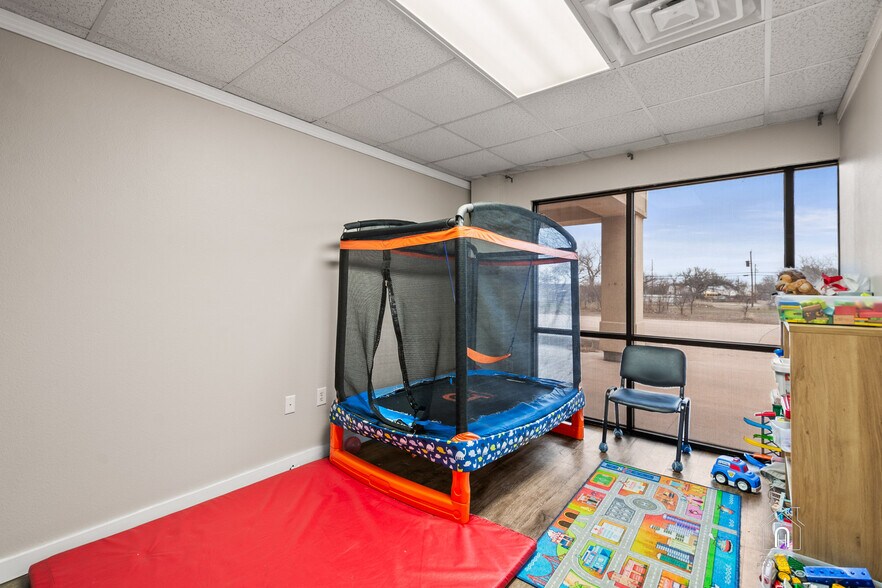 More Photos Of 3501 Sheppard Access Rd, Wichita Falls General Retail For Sale