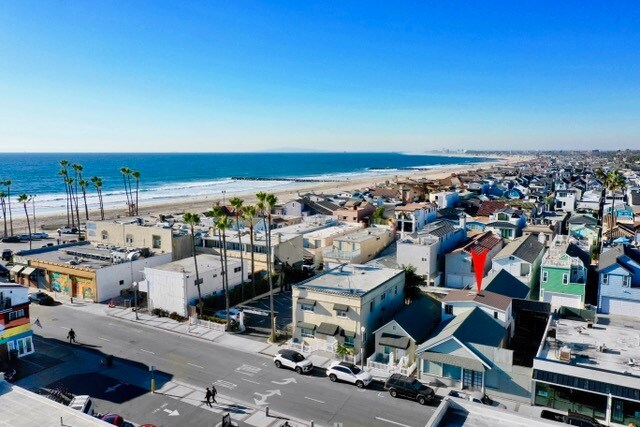 More Photos Of 119 23rd St, Newport Beach Storefront Retail Residential For Sale