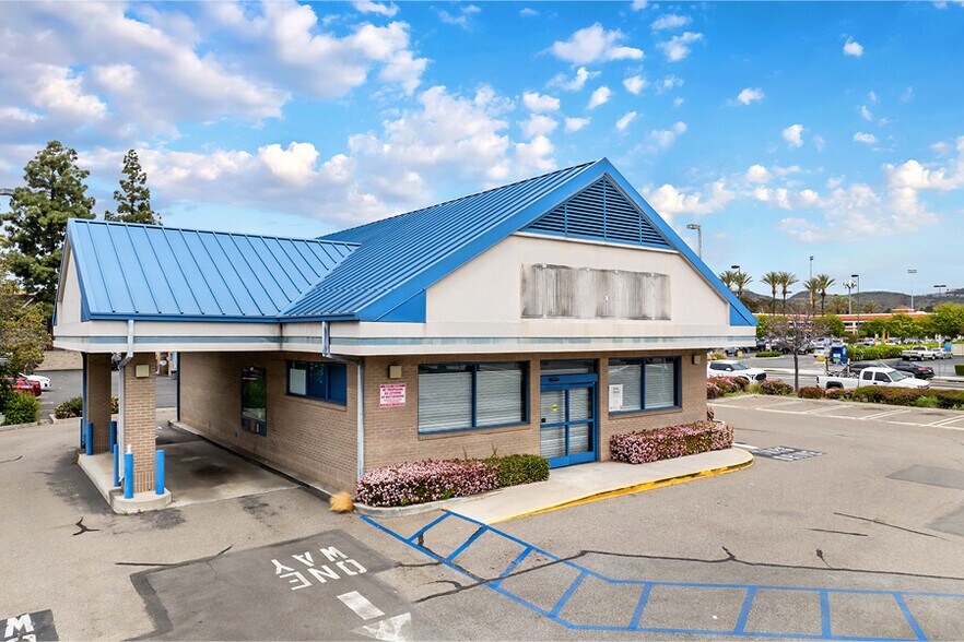 More Photos Of 3237 E Chapman Ave, Orange Freestanding For Sale