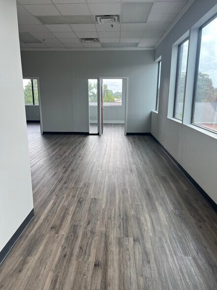 More Photos Of 135 Canal St, Pooler Medical For Lease