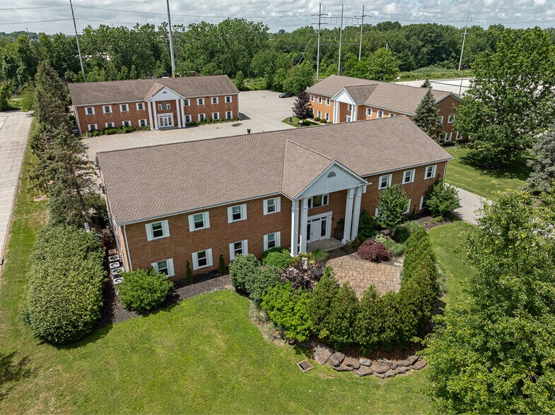 More Photos Of 30670 Bainbridge Rd, Solon Office For Sale