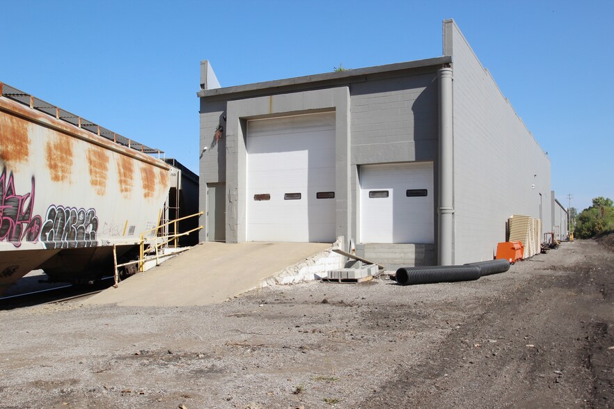 More Photos Of 1550 Spruce St, Wooster Industrial For Sale