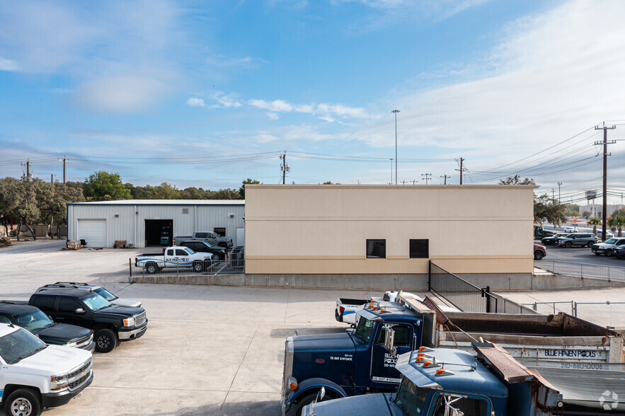 More Photos Of 7575 W Loop 1604, San Antonio Office For Lease