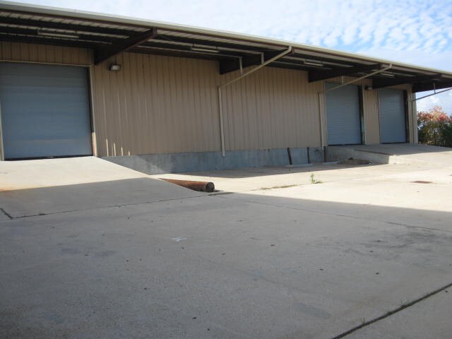 More Photos Of 4838 Pontchartrain Dr, Slidell Warehouse For Lease
