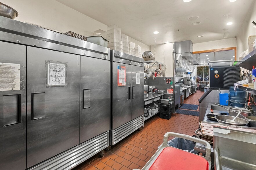 More Photos Of 228 Elk Ave, Crested Butte General Retail For Sale