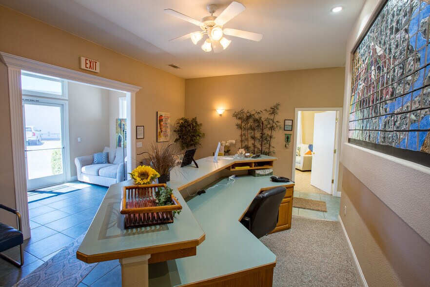 More Photos Of 353 Park Marina Cir, Redding Loft Creative Space For Sale
