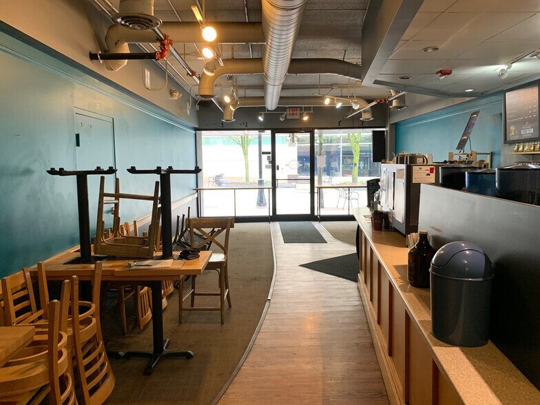 More Photos Of 218-224 State St, Madison Storefront Retail Office For Lease