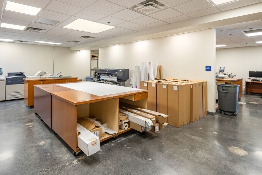 More Photos Of 1734-1746 S Sepulveda Blvd, Los Angeles Storefront Retail Office For Lease