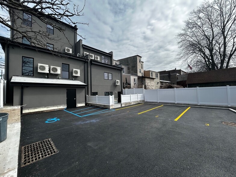 More Photos Of 1230 Bay St, Staten Island Storefront Retail Residential For Sale