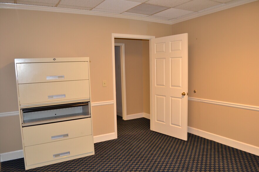 More Photos Of 2340 Perimeter Park Dr, Atlanta Office Residential For Lease
