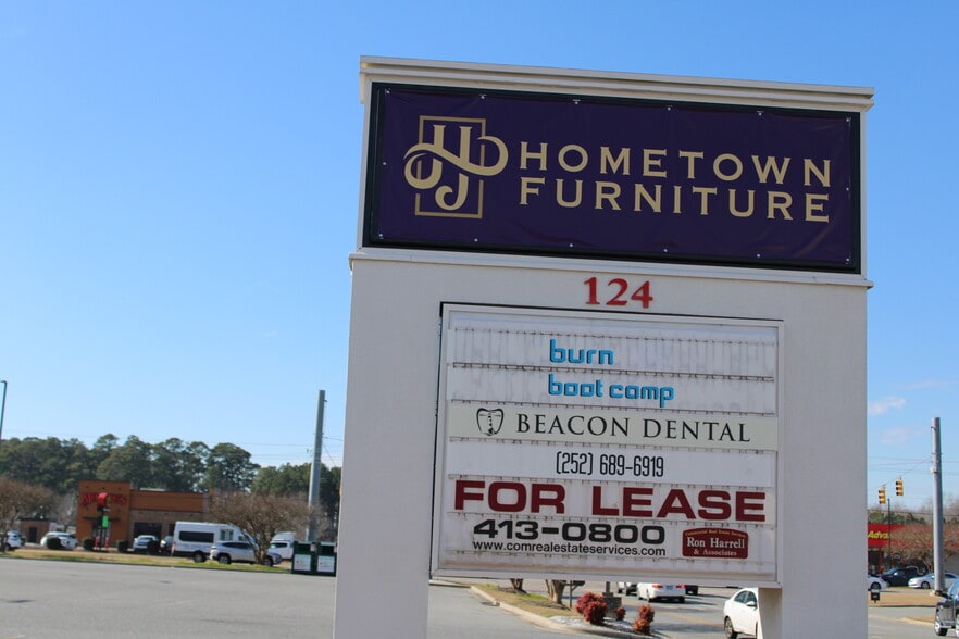 More Photos Of 124-A Beacon Dr, Winterville General Retail For Lease