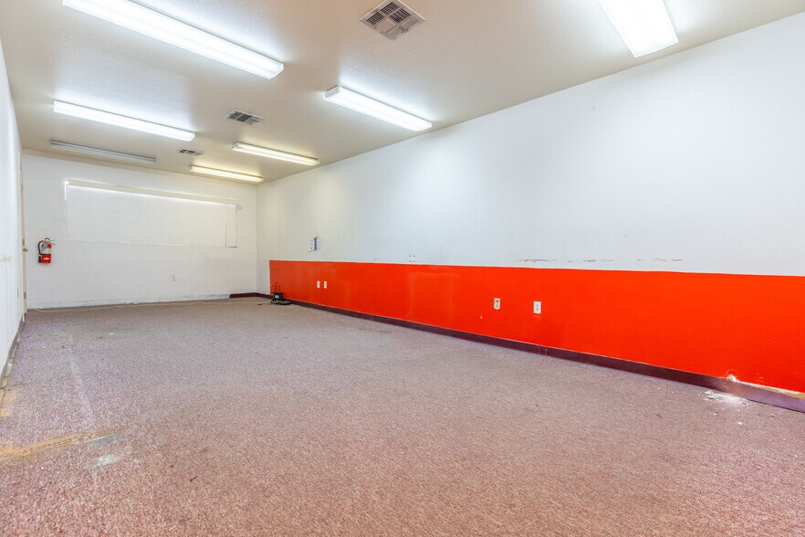 More Photos Of 416 E 2nd St, Calexico Office For Sale