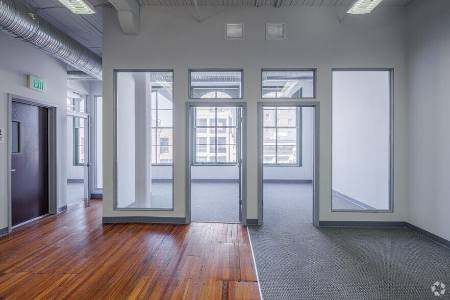 More Photos Of 307 W Baltimore St, Baltimore Loft Creative Space For Lease
